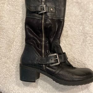 Bare traps moto booties